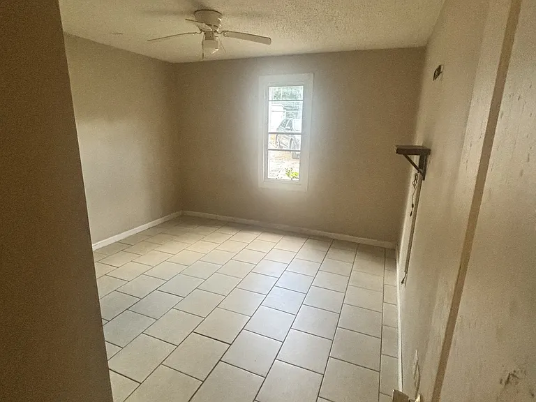 117 Herron Dr — Photo 5