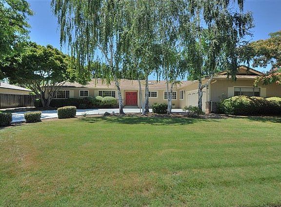 2nd image of 13193 Via Arriba Dr
