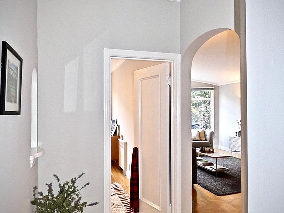 5th image of 2450 Union St APT 103