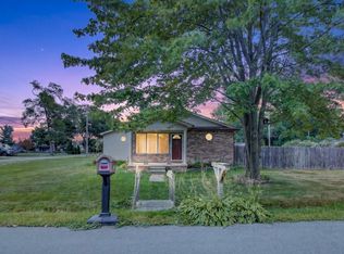 11209 Jackson St, Taylor, MI 48180