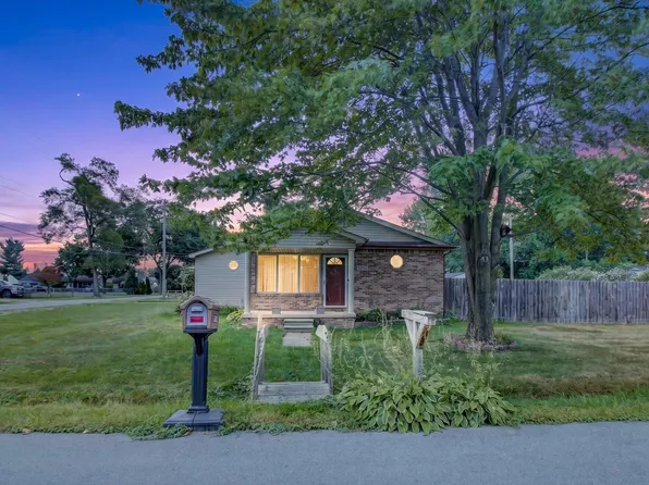 11209 Jackson St, Taylor, MI 48180