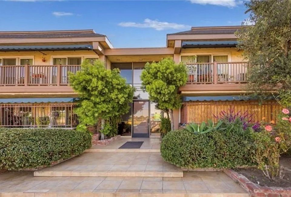 1st image of 2852 Sawtelle Blvd APT 22