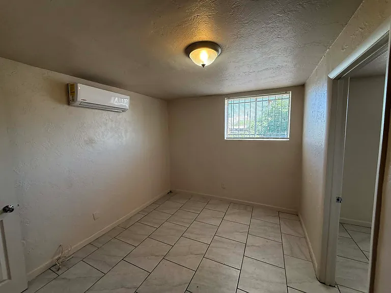 365 W 33rd St #A — Photo 12