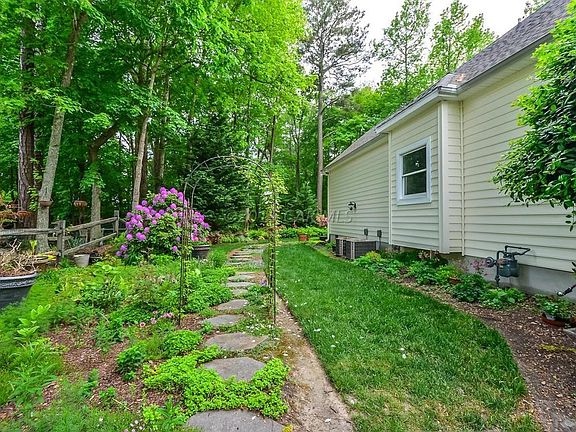 5th image of 12610 Whispering Woods Dr