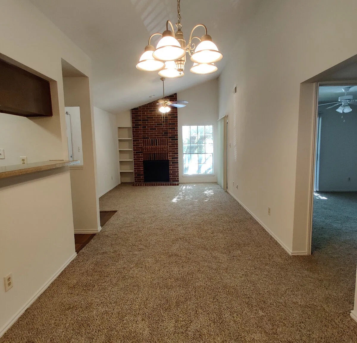 Hudson — Photo 1