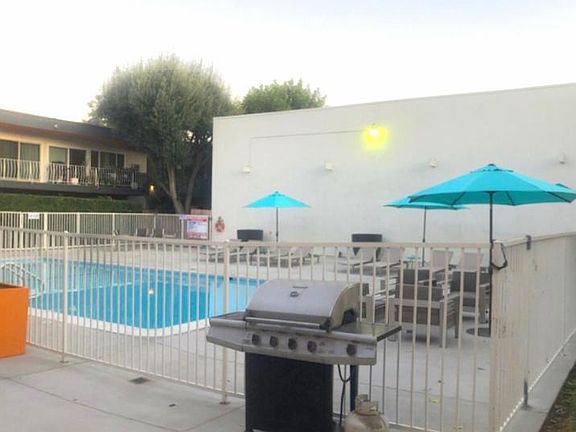 3rd image of 17938 Burbank Blvd APT 24
