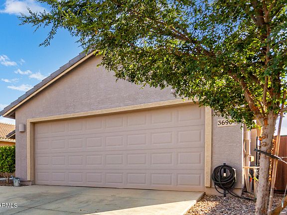 3rd image of 36904 N Yellowstone Dr
