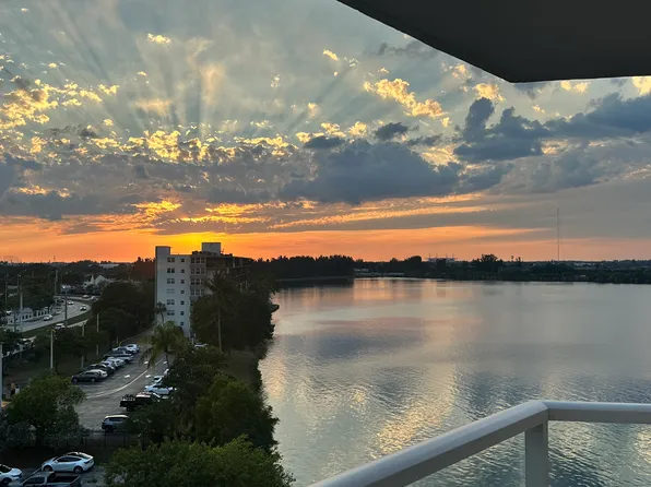 1301 NE Miami Gardens Dr APT 726W, Miami, FL 33179