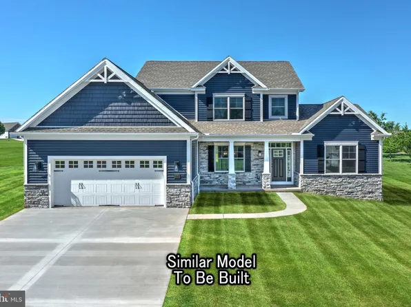 3227 Oxford Rd, New Oxford, PA 17350