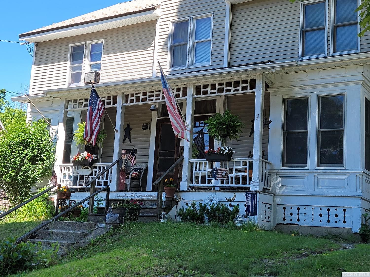 182 Main St, Philmont, NY 12565 Zillow