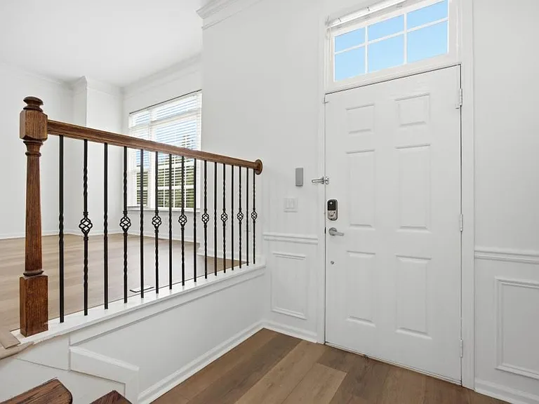 10851 Alderwood Cv — Photo 2