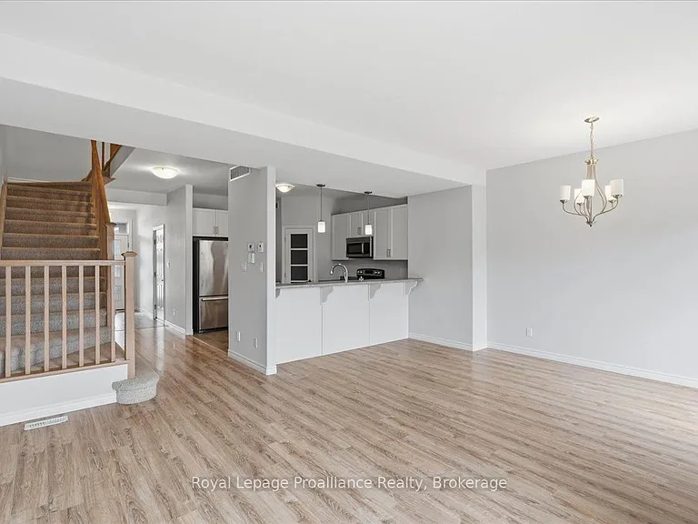 16 Ledgerock Ct — Photo 10