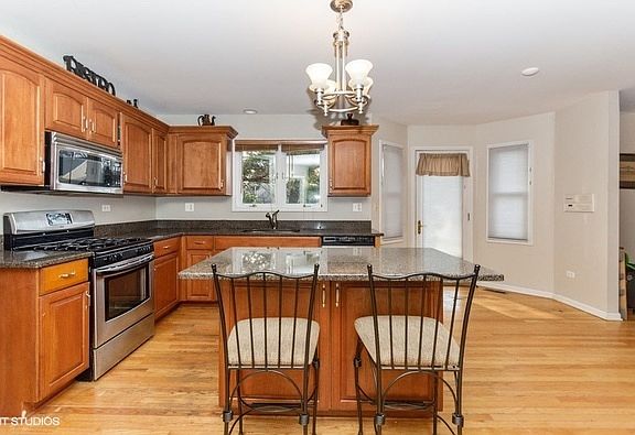 3rd image of 8160 Hess Ave