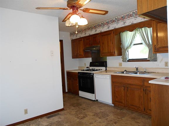5th image of 172 County Road 4702