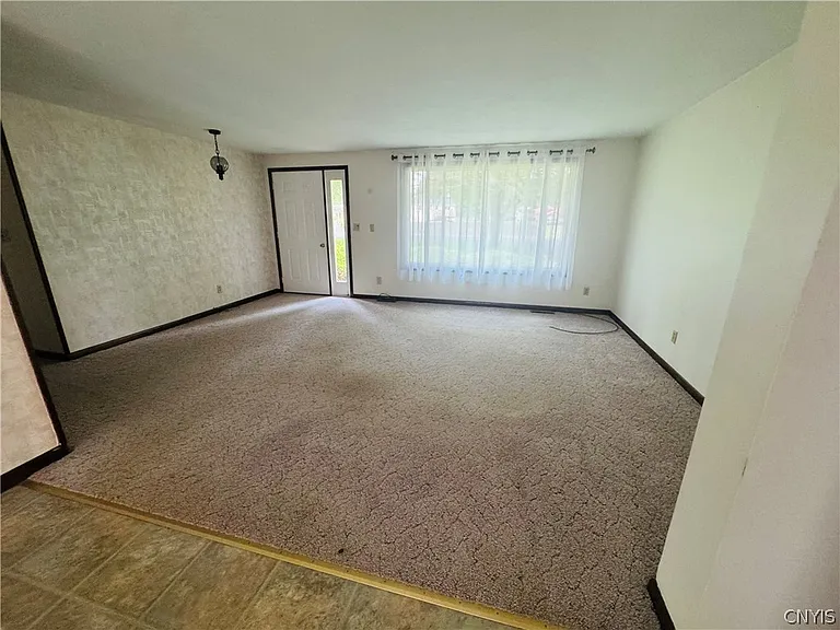 5336 Caughdenoy Rd — Photo 8