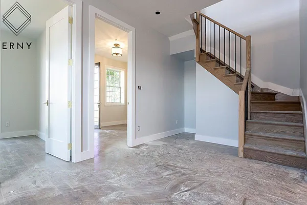 Rented by Pinn Realty | media 4