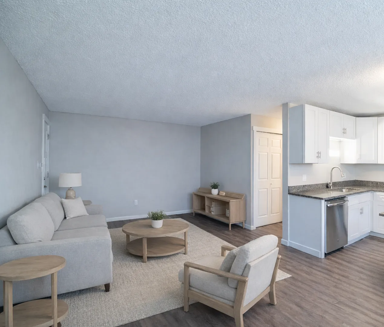 Hawk Point Apartments — Photo 3