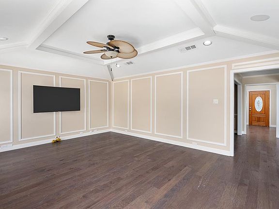 5th image of 1609 Emory Cir