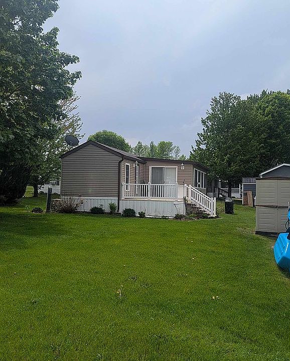 1st image of 8 Whites Ln #A