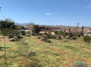 7405 Camarilla Ave, Yucca Valley, CA 92284