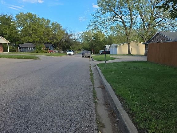 4th image of 535 N Patchin Ave