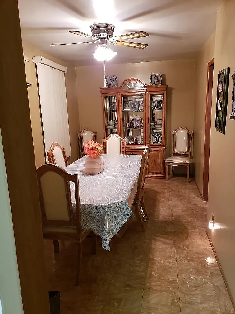 3 bed, $3,575 — Photo 4