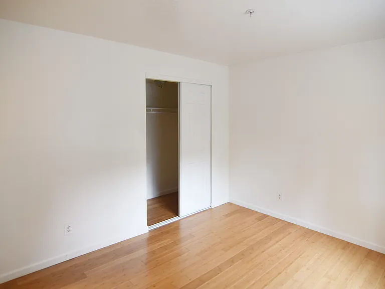296 Mather St #6 — Photo 3