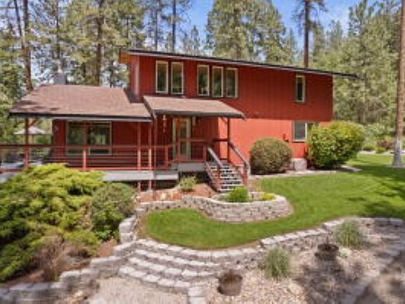 3rd image of 2435 Cottonwood Creek Rd