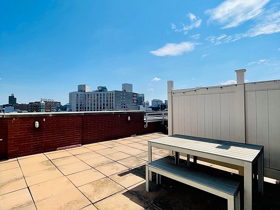 3rd image of 454 Manhattan Ave #8CC