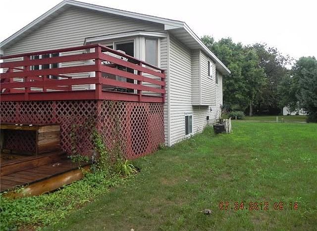 2nd image of 1288 106th Ln NE