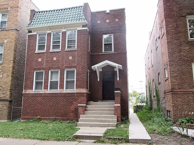1st image of 6151 N Artesian Ave