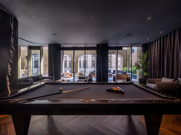 130 William Street image 14 of 19