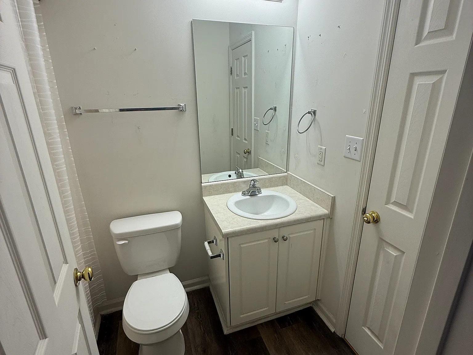 Regency Park Dr, Columbia — Photo 4
