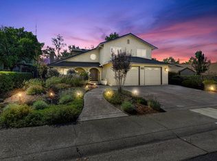 2124 Van Ness Dr, Roseville, CA 95661