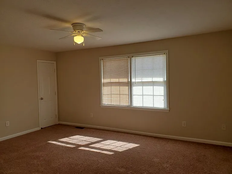 1511 Converse Ct — Photo 3
