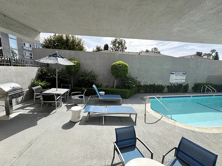 POOL Area w/ BBQ's