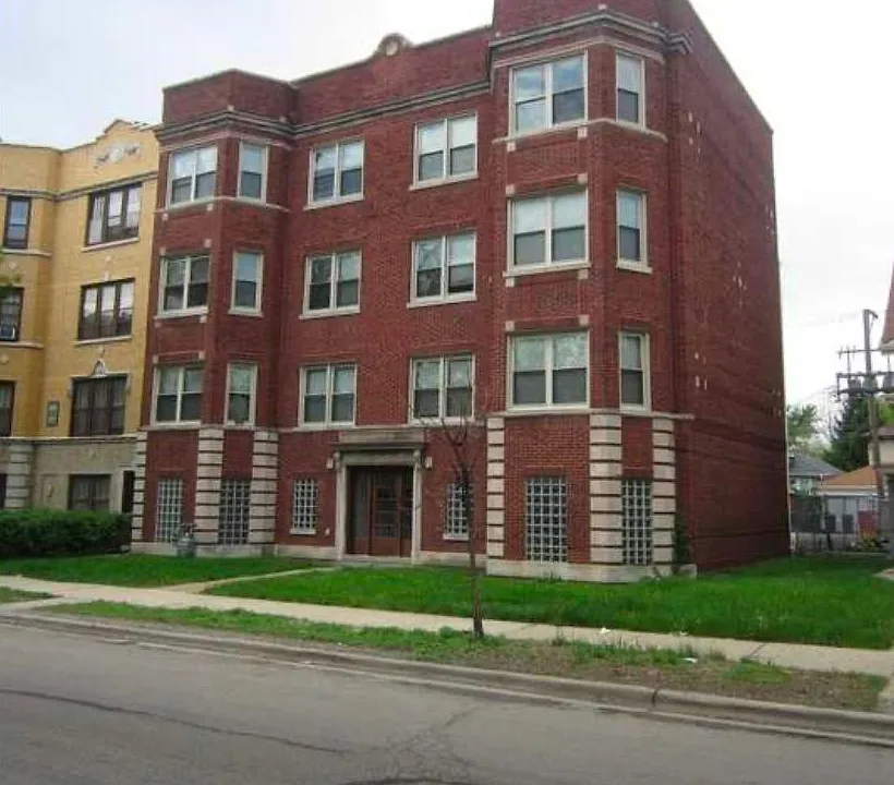 1232 N Austin Blvd #1N