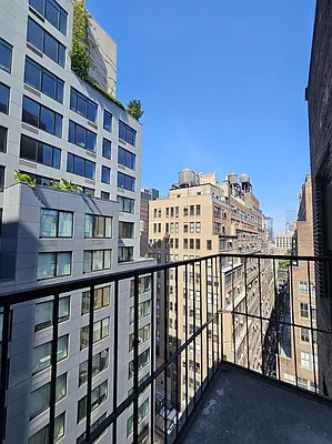 Rented by Kasin Management | media 19