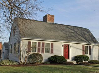 29 Raingley Rd, Greenfield, MA 01301