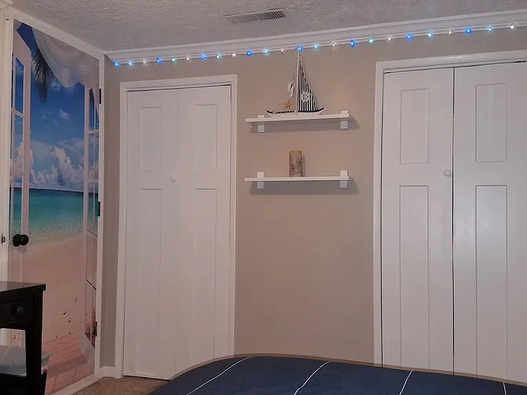655 E Riviera Cir — Photo 2