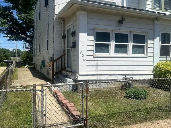 206 Harvey Ave, Linwood, PA 19061