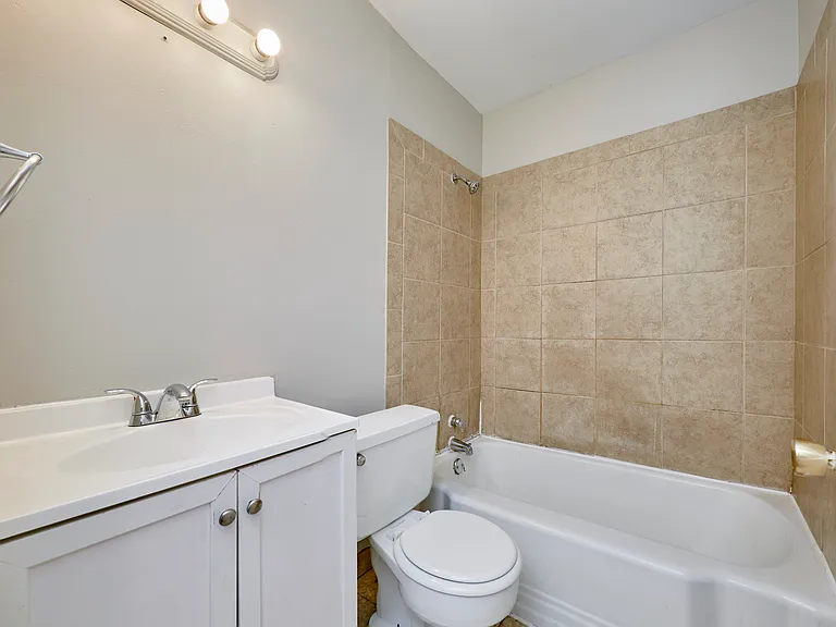 10214 Saint Anthony Ln — Photo 13