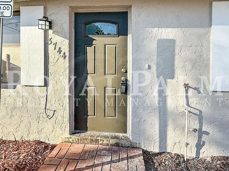 3744 Estelle Ave — Photo 6