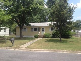 1st image of 515 York Ave