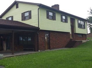 342 Westview St, Pounding Mill, VA 24637