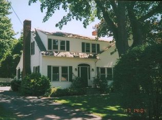 5 Cottage Ln, Cape Elizabeth, ME 04107