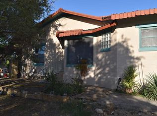 366 Hillcrest Blvd, Eagle Pass, TX 78852