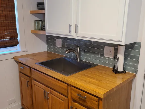 7 Runnells Ave #A, Old Orchard Beach, ME 04064