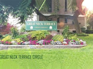 44 Terrace Cir APT 2D, Great Neck, NY 11021