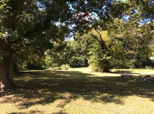 203 S 4th St, Bonham, TX 75418